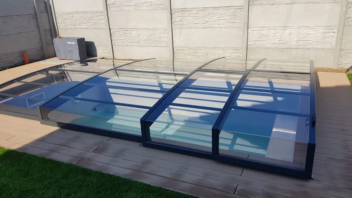 Zastrešenie bazéna Aquacomet — realizácia Techconsystems