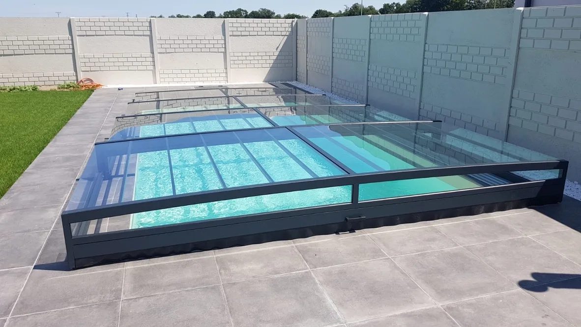 Zastrešenie bazéna Aquacomet — realizácia Techconsystems