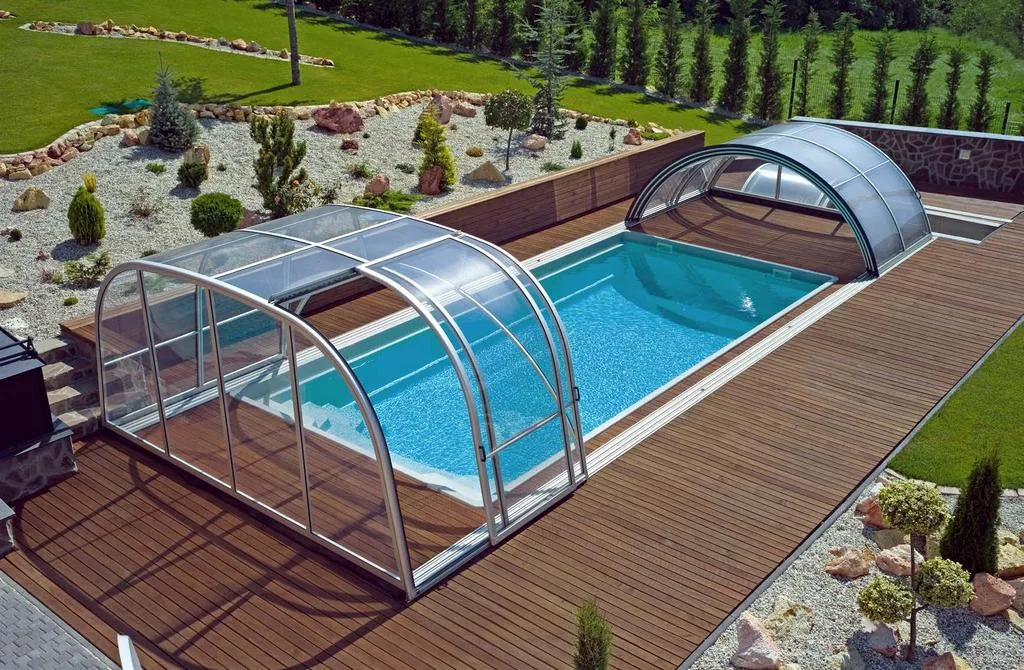 Zastrešenie bazéna Aquacomet — realizácia Techconsystems