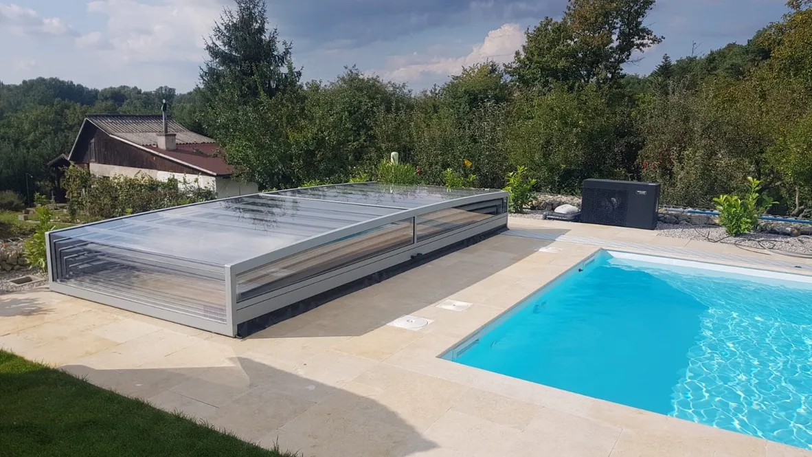 Zastrešenie bazéna Aquacomet — realizácia Techconsystems