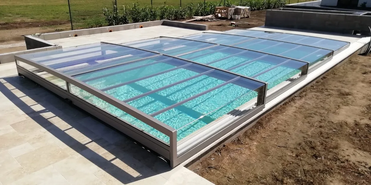 Zastrešenie bazéna Aquacomet — realizácia Techconsystems
