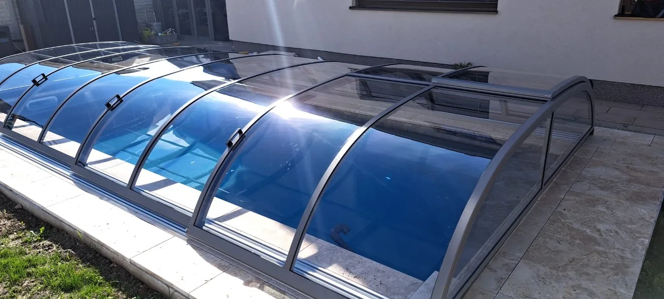 Zastrešenie bazéna Aquacomet — realizácia Techconsystems