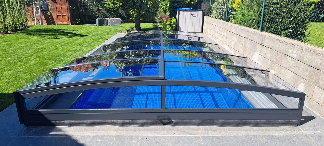 Zastrešenie bazéna Aquacomet — realizácia Techconsystems