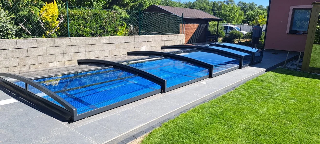 Zastrešenie bazéna Aquacomet — realizácia Techconsystems