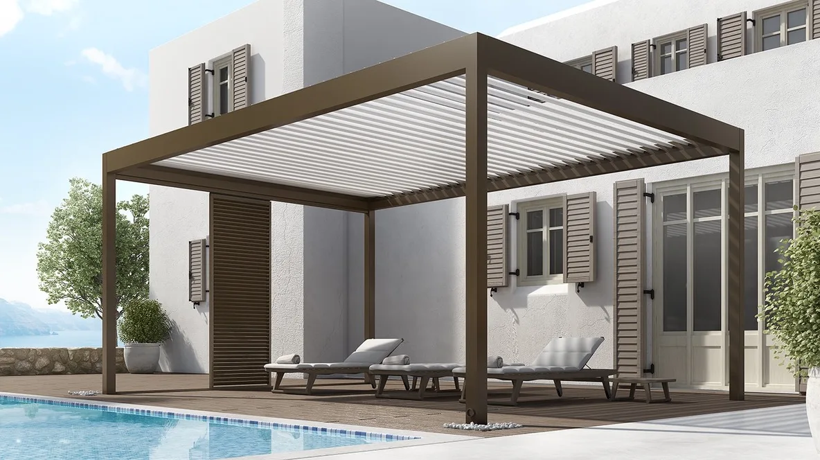 Bioklimatická pergola s otočnými lamelami — realizácia Techconsystems