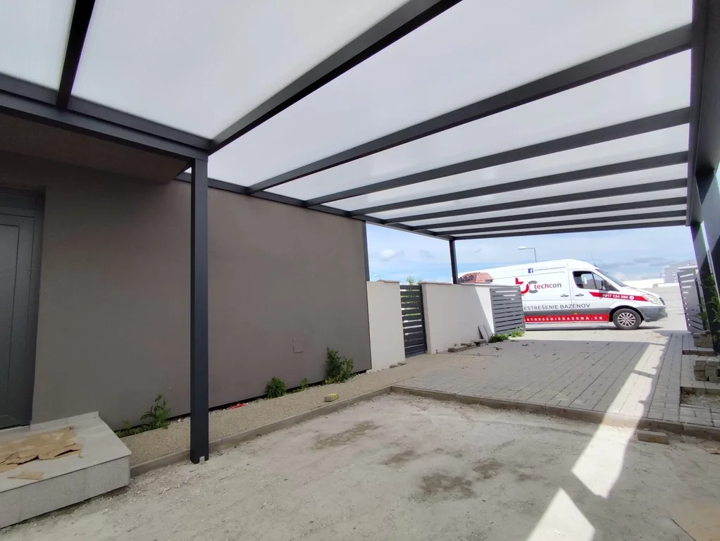 Hliníková pergola na terasu — realizácia Techconsystems
