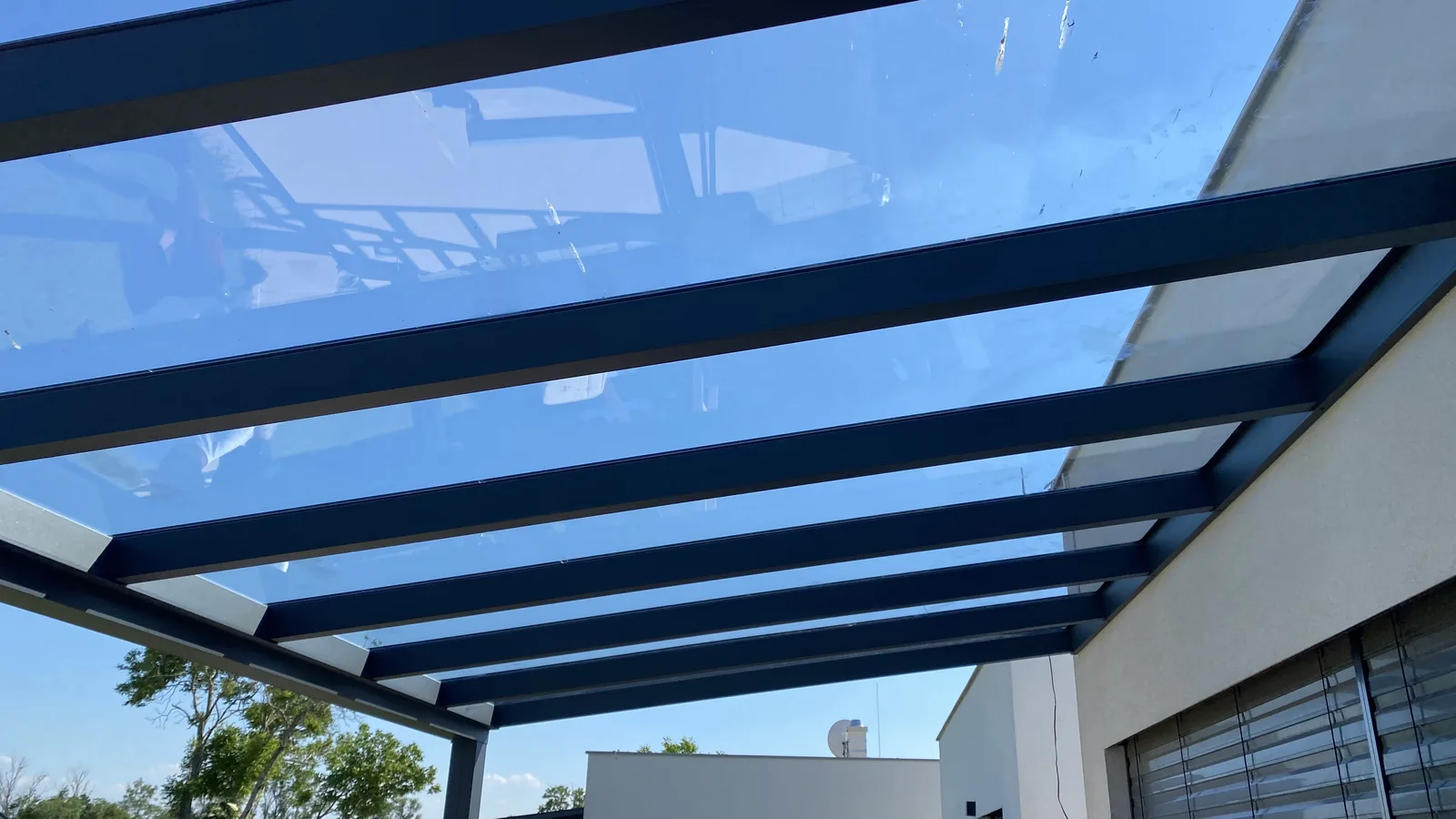 Hliníková pergola na terasu — realizácia Techconsystems