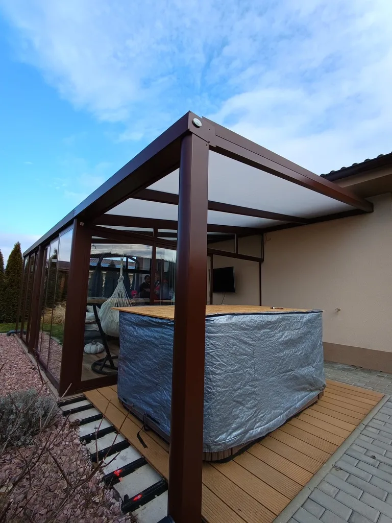 Hliníková pergola na terasu — realizácia Techconsystems