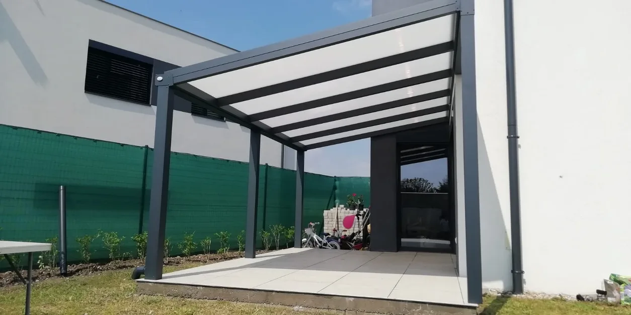 Hliníková pergola na terasu — realizácia Techconsystems