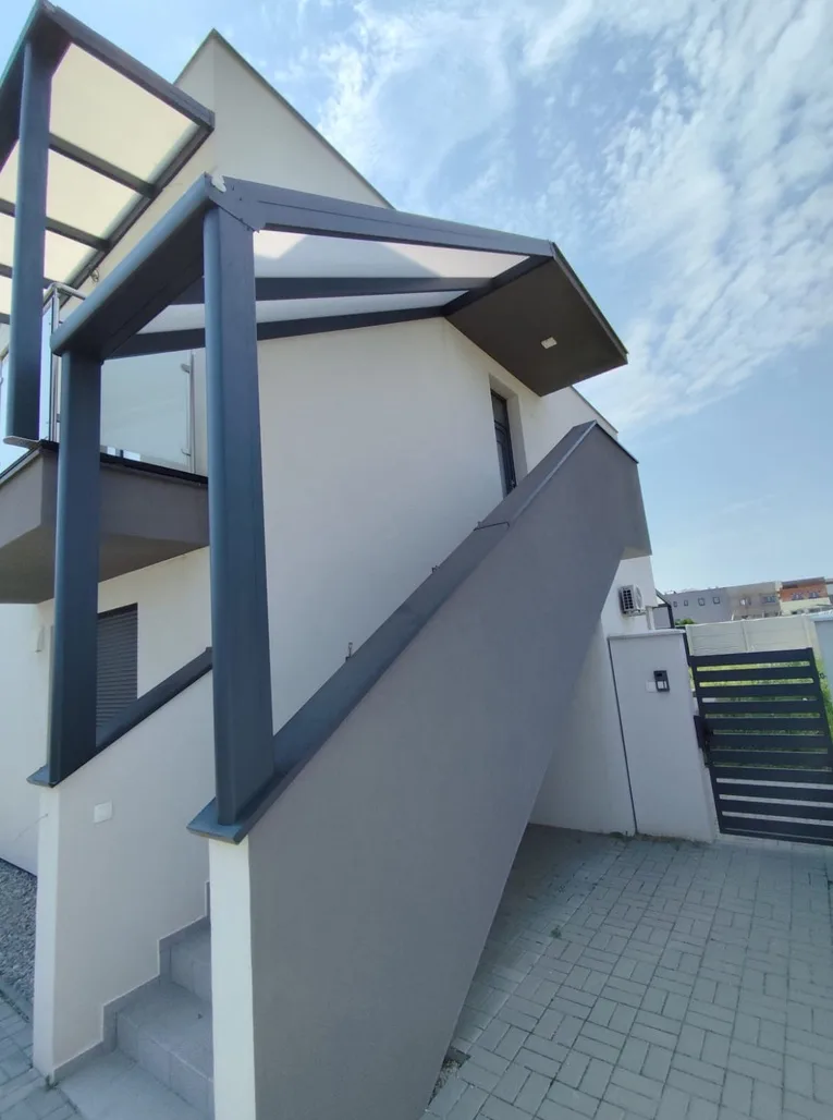 Hliníková pergola na terasu — realizácia Techconsystems