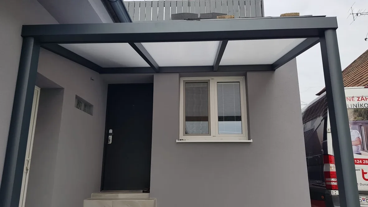 Hliníková pergola na terasu — realizácia Techconsystems