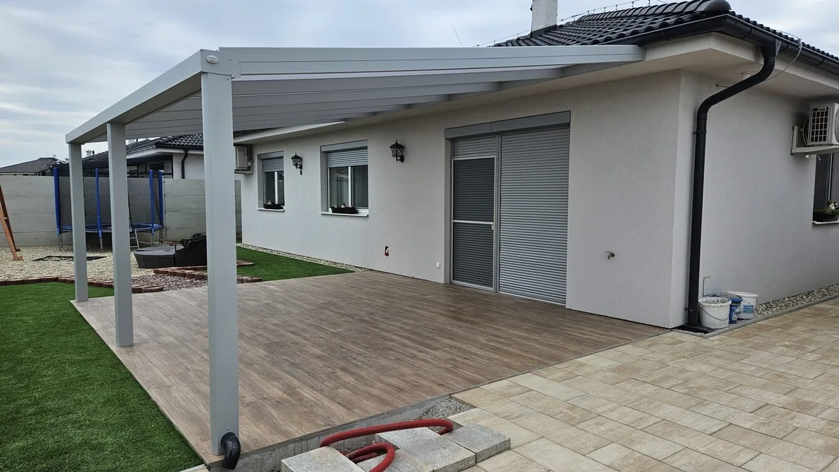 Hliníková pergola na terasu — realizácia Techconsystems