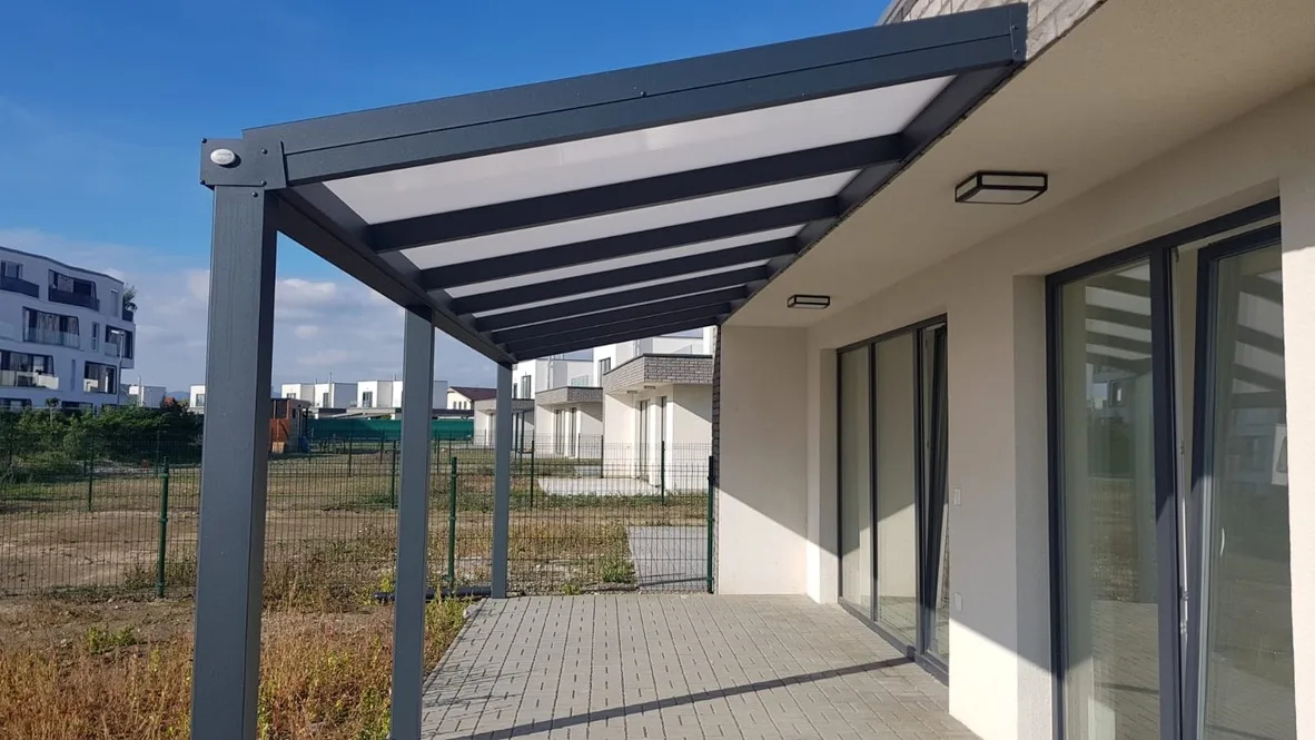 Hliníková pergola na terasu — realizácia Techconsystems