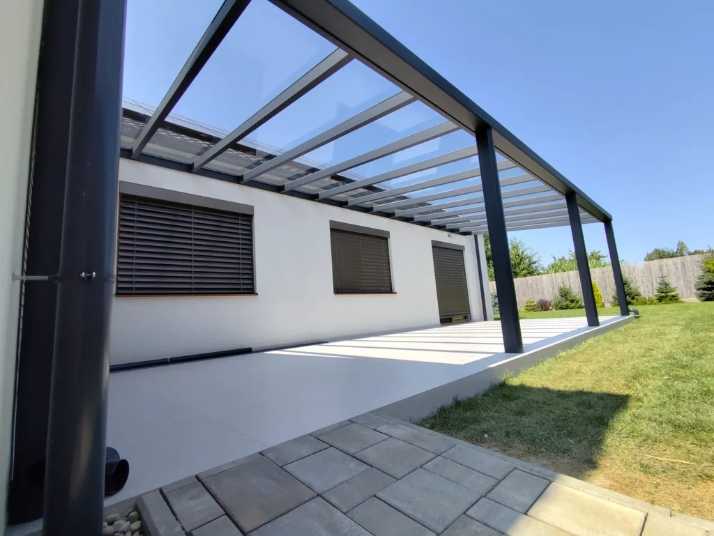 Hliníková pergola na terasu — realizácia Techconsystems