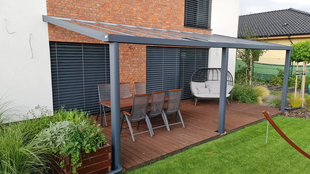 Hliníková pergola na terasu — realizácia Techconsystems